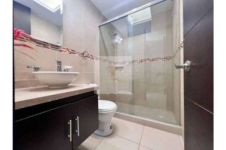 Vende casa conjunto Villeta, UrbanLex área 163m2 $480Millones