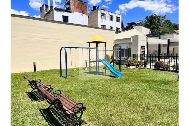 Vende casa conjunto Villeta, UrbanLex área 163m2 $480Millones