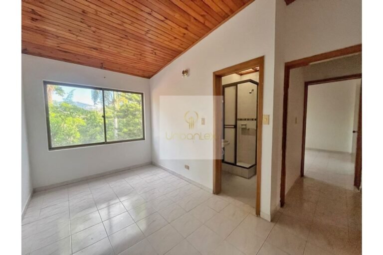 Vende casa en unidad residencial Villeta, UrbanLex área 128m2 $720Millones