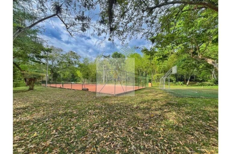 Vende lote condominio Villeta, UrbanLex área 431m2 $550Millones