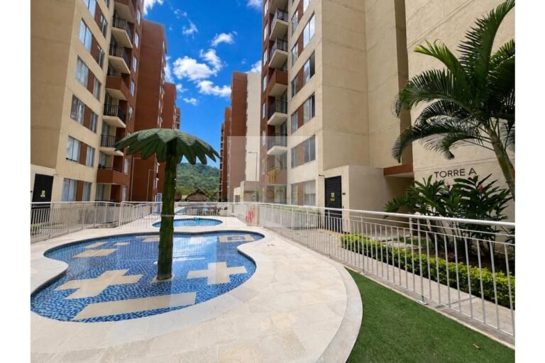 Vende apartamento amoblado Villeta, UrbanLex área 45m2 $235Millones