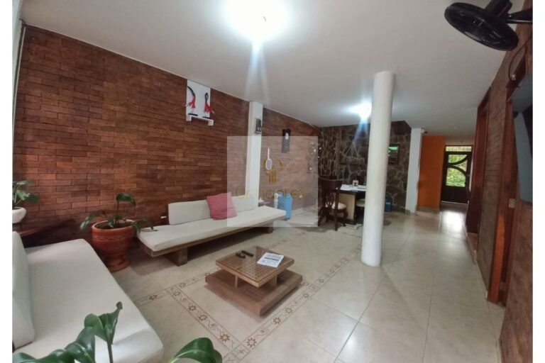 Vende casa Villeta, UrbanLex área 210m2 $700Millones