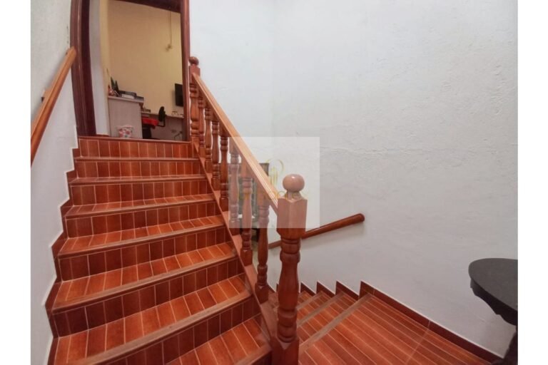 Vende casa Villeta, UrbanLex área 210m2 $700Millones