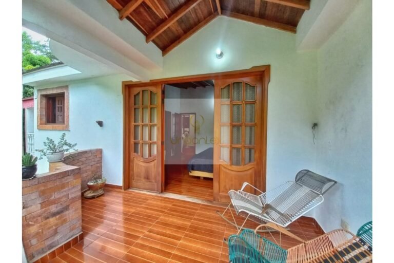 Vende casa Villeta, UrbanLex área 210m2 $700Millones