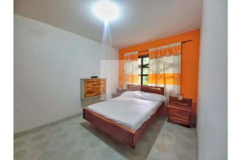 Vende casa Villeta, UrbanLex área 210m2 $700Millones