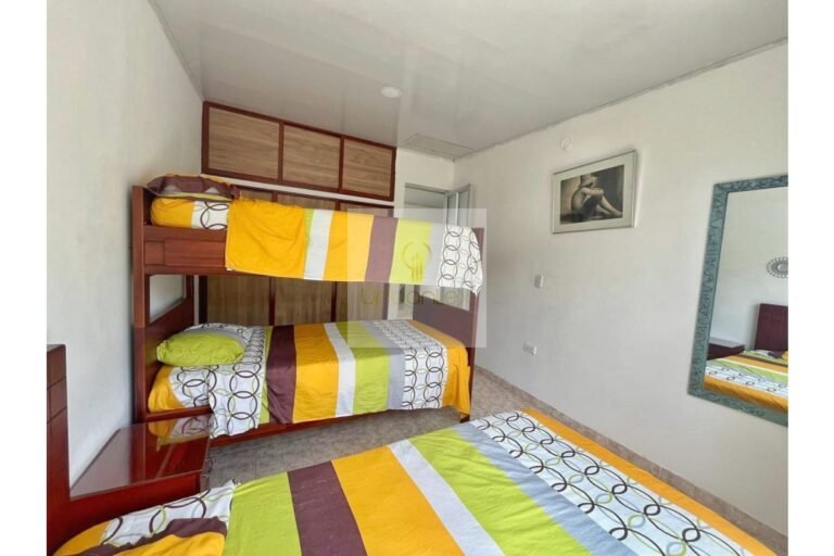 Vende casa Villeta, UrbanLex área 130m2 $420Millones