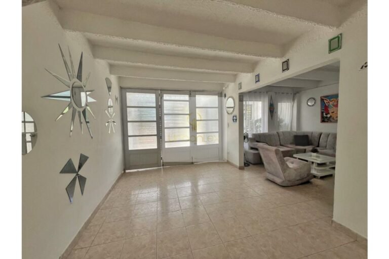 Vende casa Villeta, UrbanLex área 130m2 $420Millones
