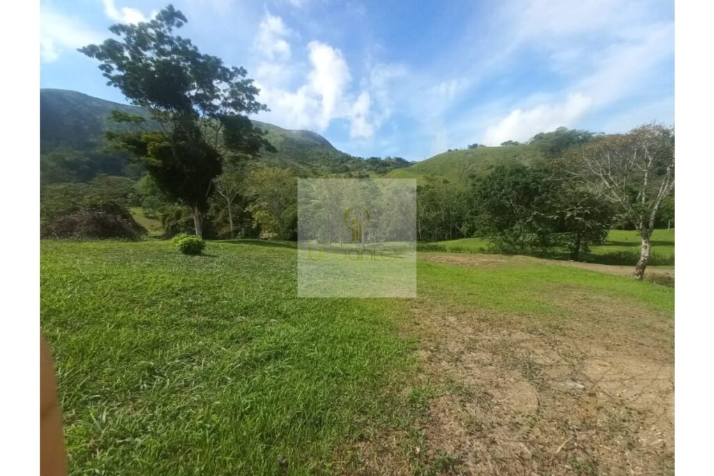 Vende lote Villeta, UrbanLex área 1.700m2 $320Millones