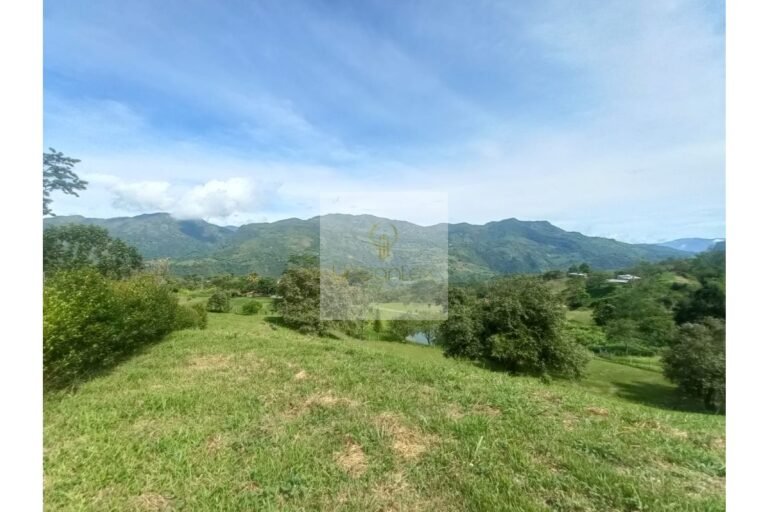 Vende lote Villeta, UrbanLex área 1.700m2 $320Millones