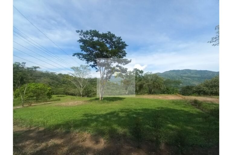 Vende lote Villeta, UrbanLex área 1.700m2 $320Millones