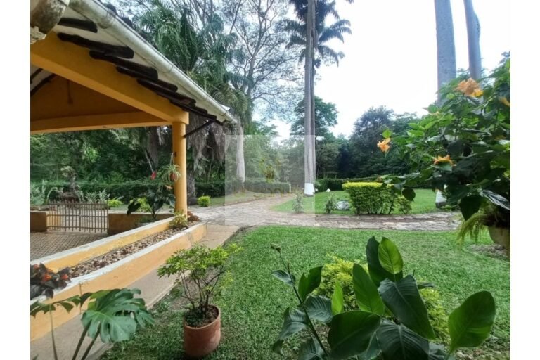 Vende finca Cune, UrbanLex área 32.000m2 $1.200Millones