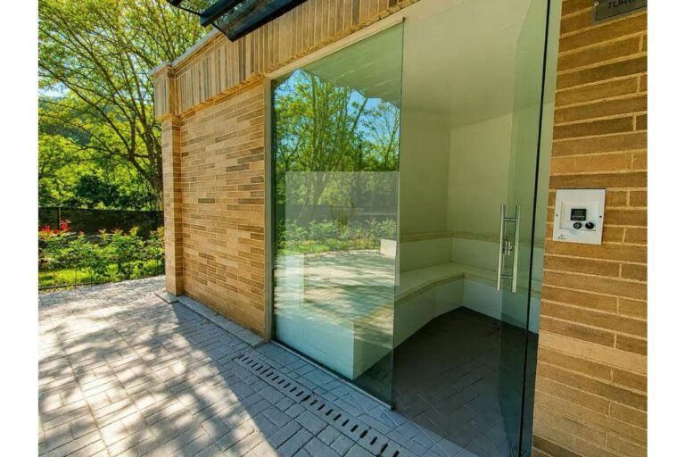 Vende apartamento en condominio Villeta, UrbanLex área 142m2 $950 millones