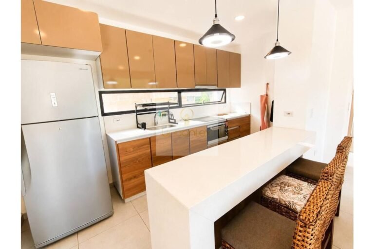 Vende apartamento en condominio Villeta, UrbanLex área 142m2 $950 millones