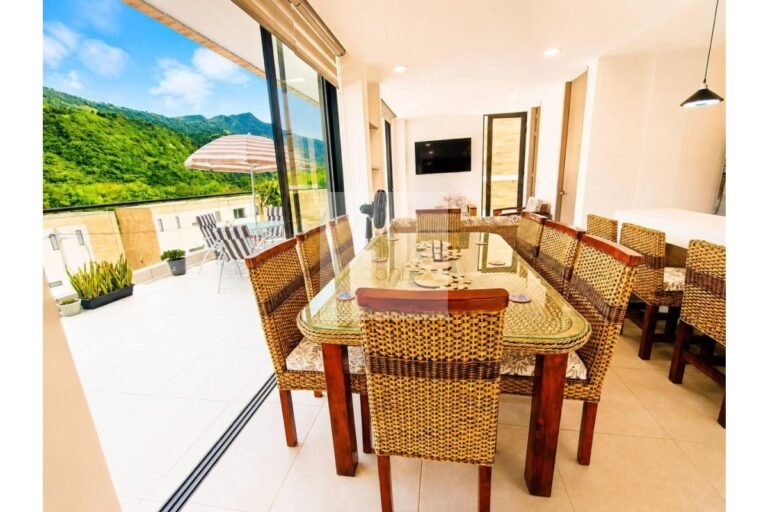 Vende apartamento en condominio Villeta, UrbanLex área 142m2 $950 millones