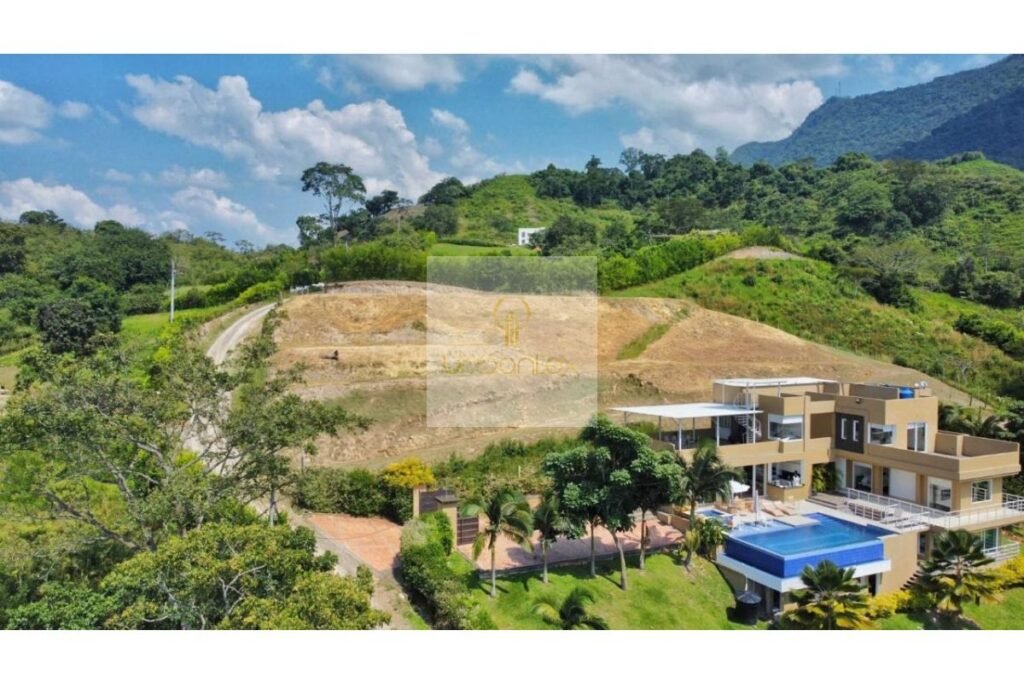 Vende lote de terreno Villeta, Urbanlex, área 8.000M2 $520Millones