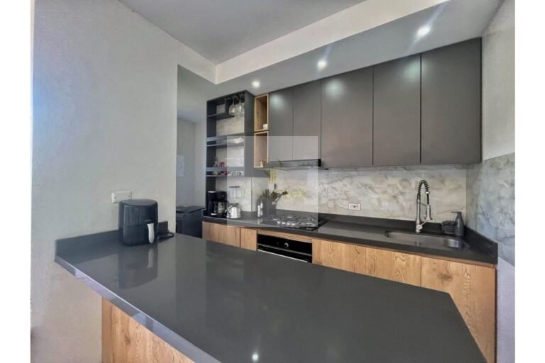 Urbanlex arrienda Apartamento amoblado área 57m2 $ 1.700.000