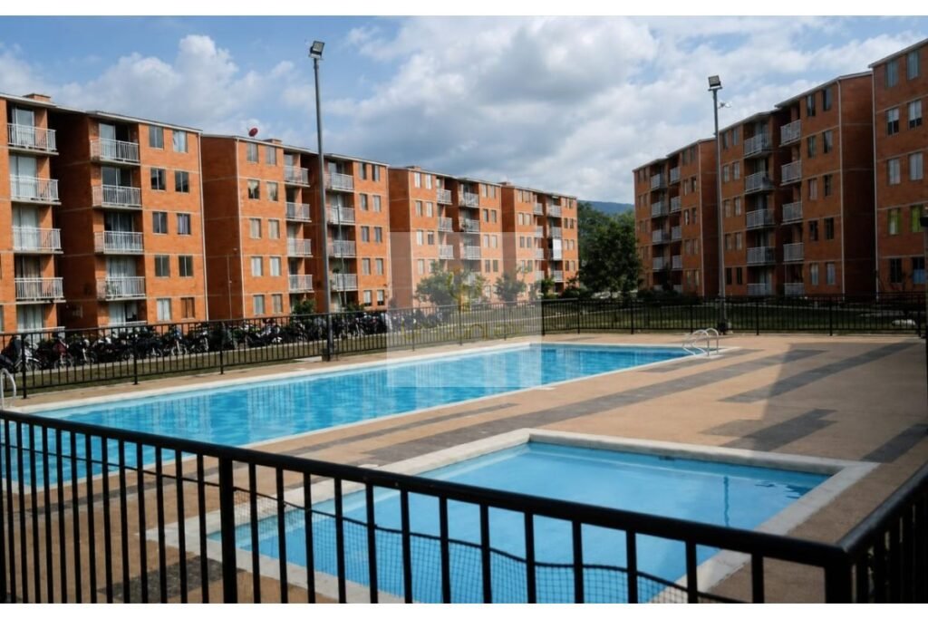 Vende apartamento Villeta, UrbanLex área 52m2 $200Millones