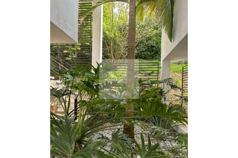 Vende casa en condominio Villeta, UrbanLex área 4.000m2 $1.700millones