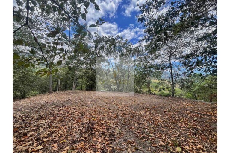 Vende lote condominio Villeta, UrbanLex área 1.108m2 $195millones