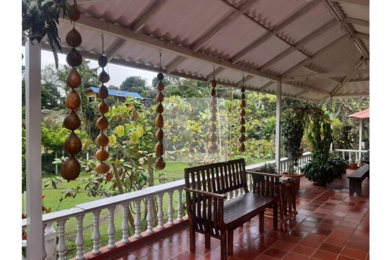 Vende Finca San Francisco, Urbanlex área 5.997 $1.800Millones