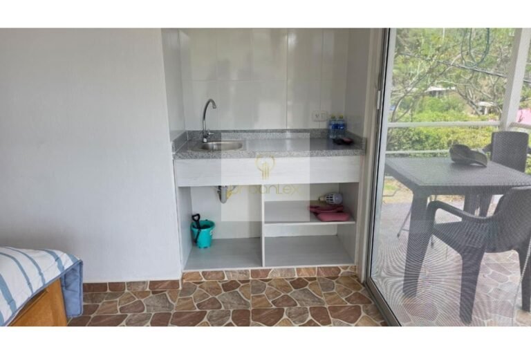 Vende Finca San Francisco, Urbanlex área 5.997 $1.800Millones