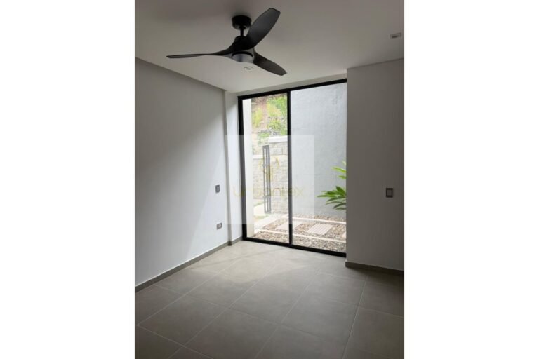 Vende Apartamento en Primavera de Payande, Urbanlex área 150M2 $1.300Millones