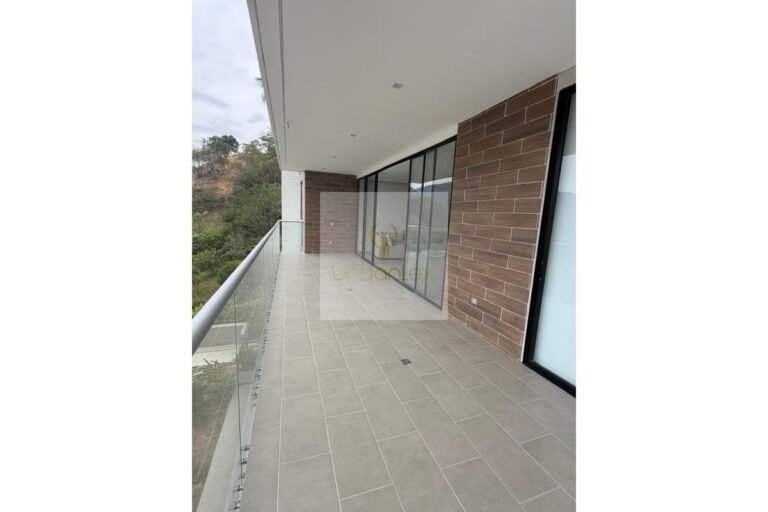 Vende Apartamento en Primaveras de Payandé, Urbanlex área 150M2 1.100Millones