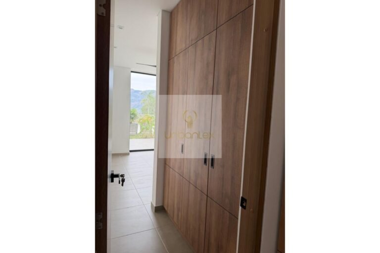 Vende Apartamento en Primaveras de Payandé, Urbanlex área 150M2 1.100Millones