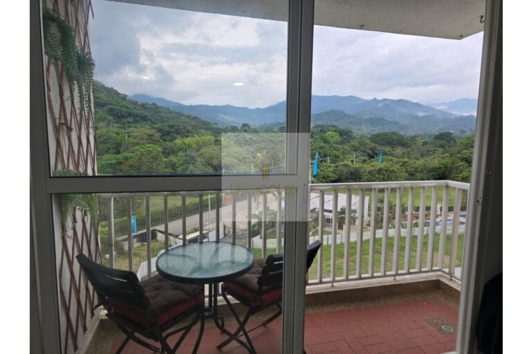 Vende apartamento Villeta, UrbanLex área 55m2 $250Millones