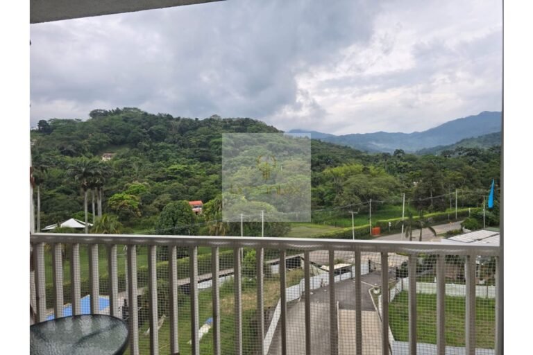 Vende apartamento Villeta, UrbanLex área 55m2 $250Millones