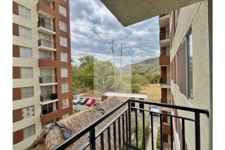 Vende apartamento Villeta, UrbanLex área 57m2 $290Millones