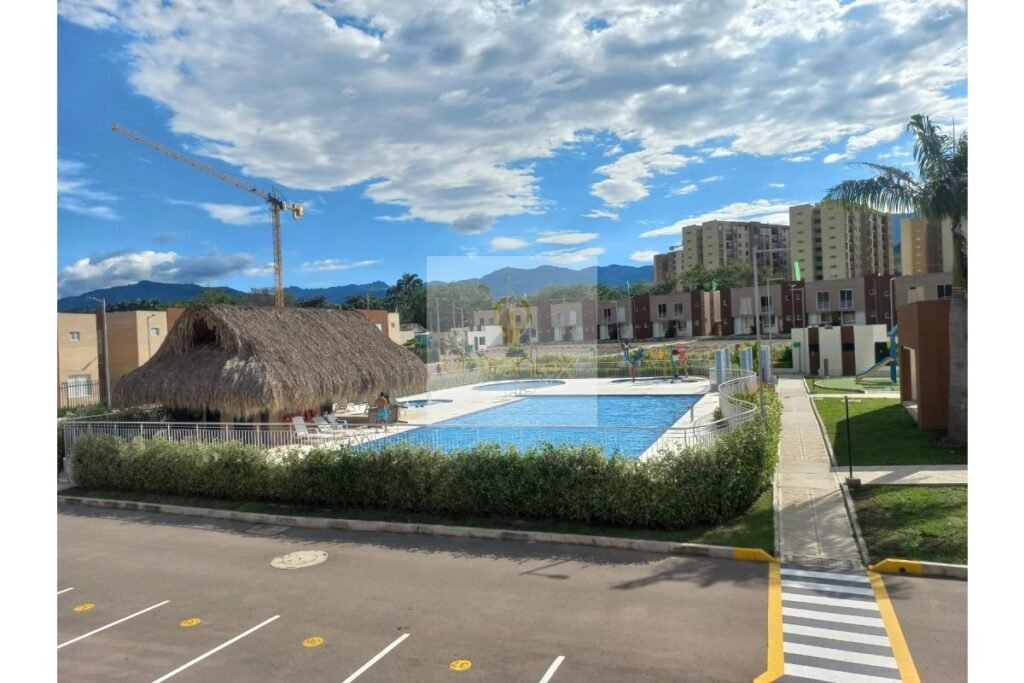 Vende casa en condominio Villeta, Urbanlex área 70M2. $480Millones