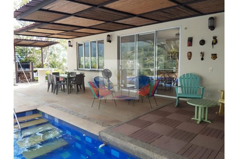 Vende Finca en Salitre Negro, Urbanlex área 31.170M2 $1.600Millones