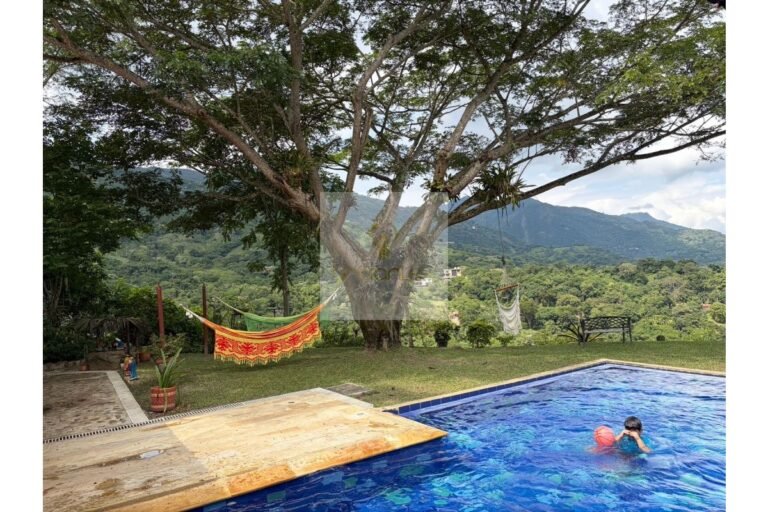 Vende Finca en Salitre Negro, Urbanlex área 31.170M2 $1.600Millones