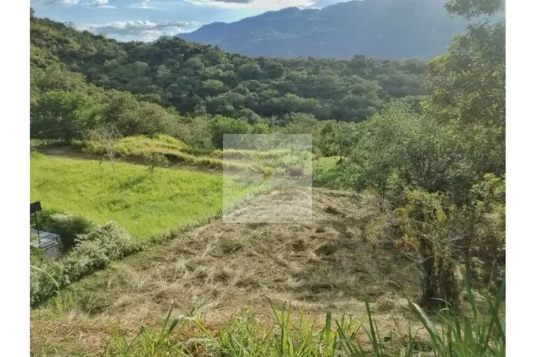 Vende lote condominio Villeta, UrbanLex área 2.176m2 $490millones